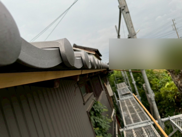 藤枝市_和型屋根葺き替え_施工後軒先