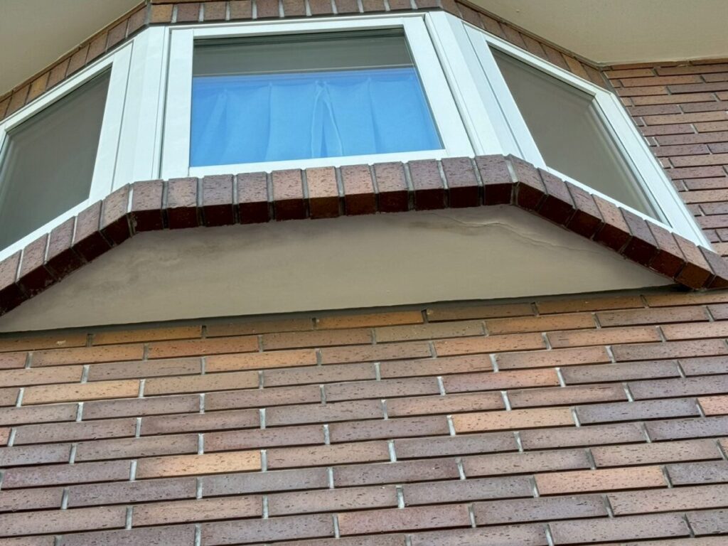 藤枝市U様サッシ雨漏り_施工前16