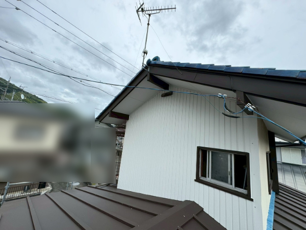 藤枝市Y様邸_2階破風板と屋根施工後