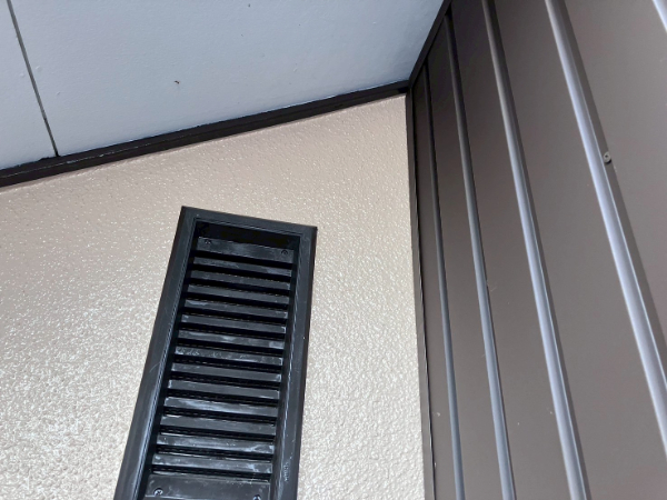 藤枝市J様邸_雨漏り修理SGLカバー_塗装施工後外壁4