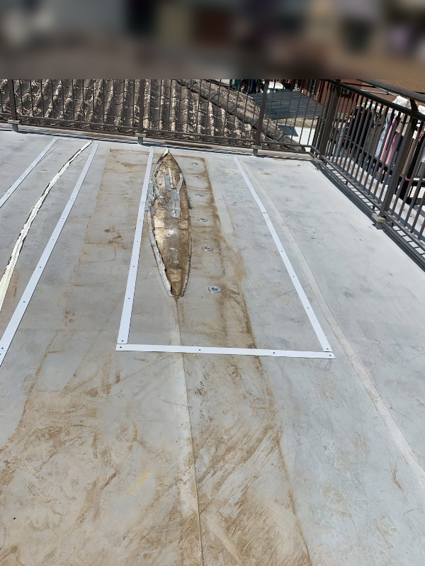 吉田町A様_屋上防水施工中