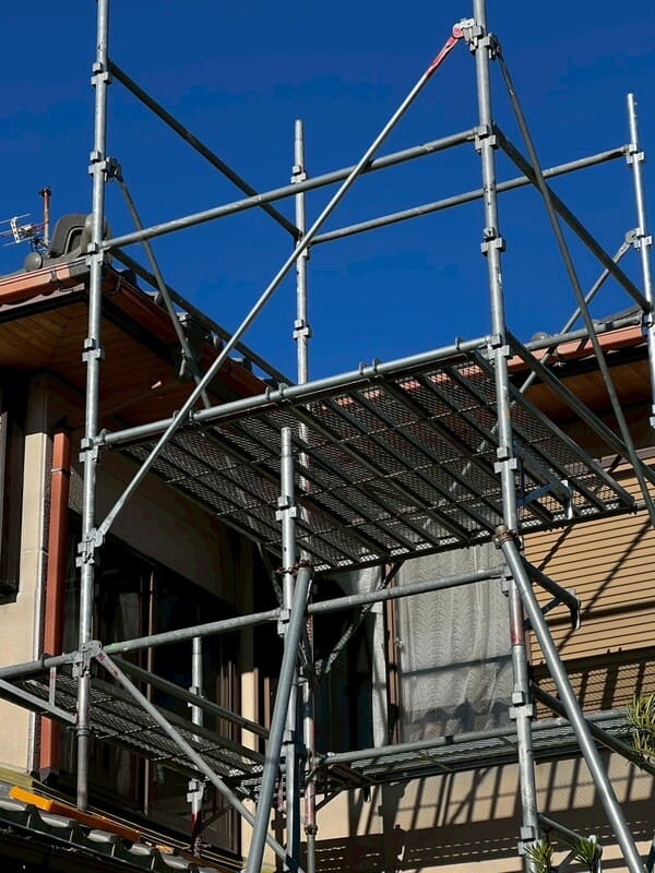 静岡県焼津市_軒天補修_足場