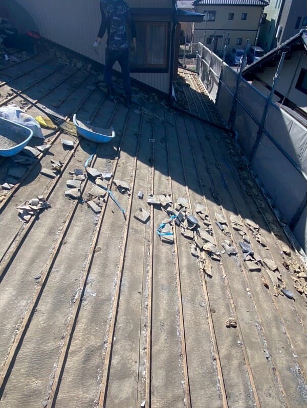 静岡県牧之原市_雨漏り対策_ルーフィング撤去掃除