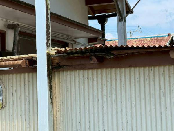 吉田町_T様_倉庫屋根葺き替え施工前3