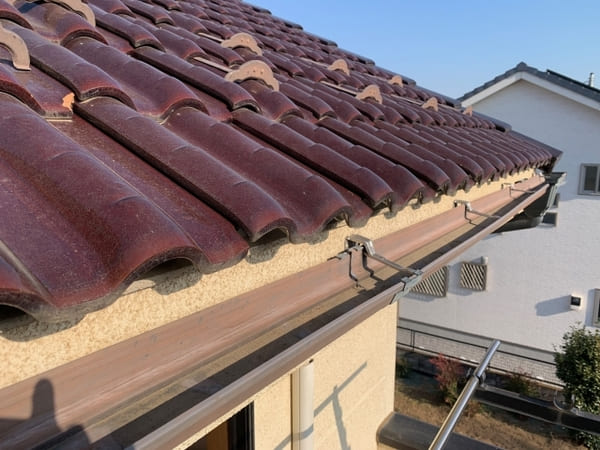 静岡県牧之原市_雨樋交換_軒樋雀口プラ面土交換_雨樋