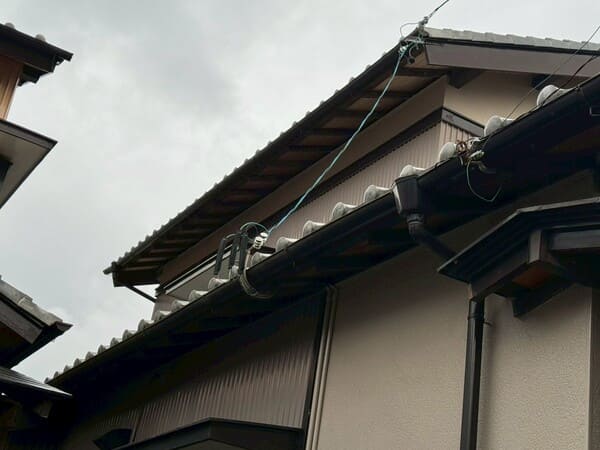 静岡県牧之原市_雨樋交換_軒樋雀口プラ面土交換_施工前