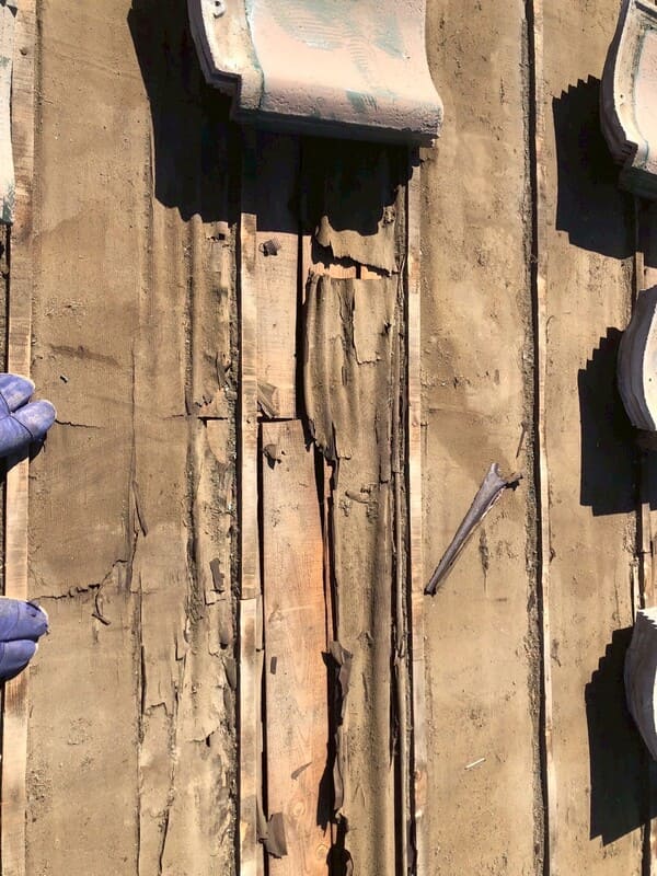 静岡県焼津市_雨漏り修理_施工前_瓦桟