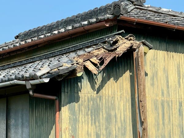 静岡県牧之原市_瓦屋根修復_施工前